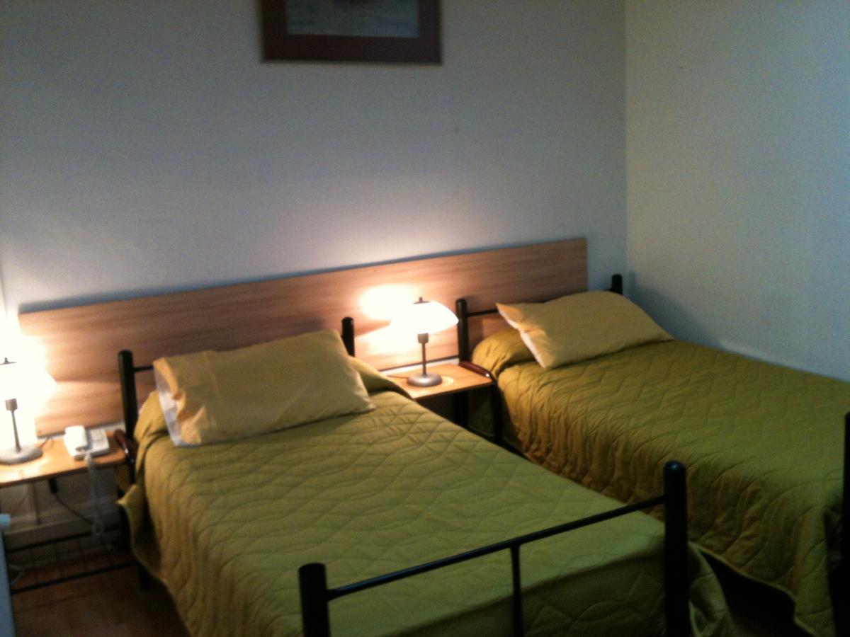 Hotel Londres 35 Сантьяго Номер фото